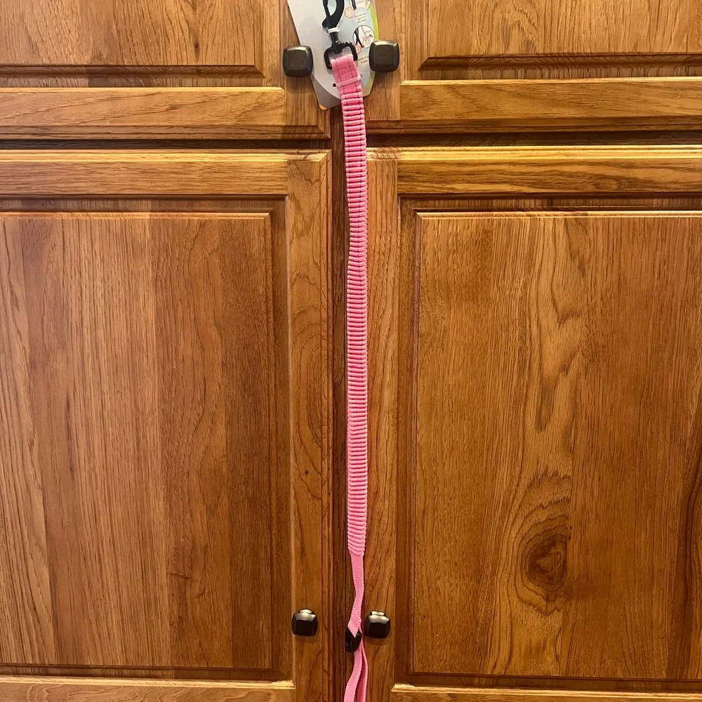 Elite Pet & Co. Bungee Sports Leash Pink Unisex Dog Accessory Outdoor Walking